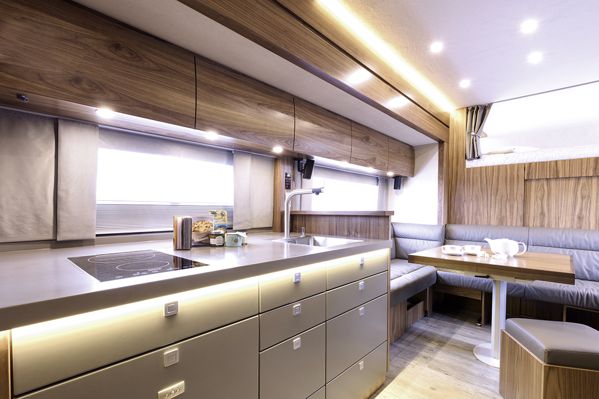 _VARIO Alkoven 1000_MB Antos1843LL_3094_1124_Kuechenblock