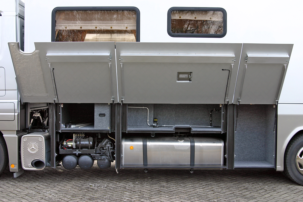 2782_1449_offeneKlappen