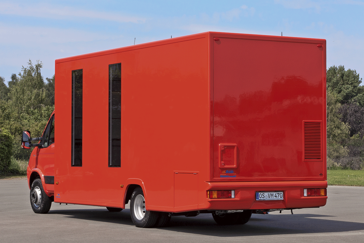 2964_1492_Businessmobil_Kofferaufbau_Heck+FS