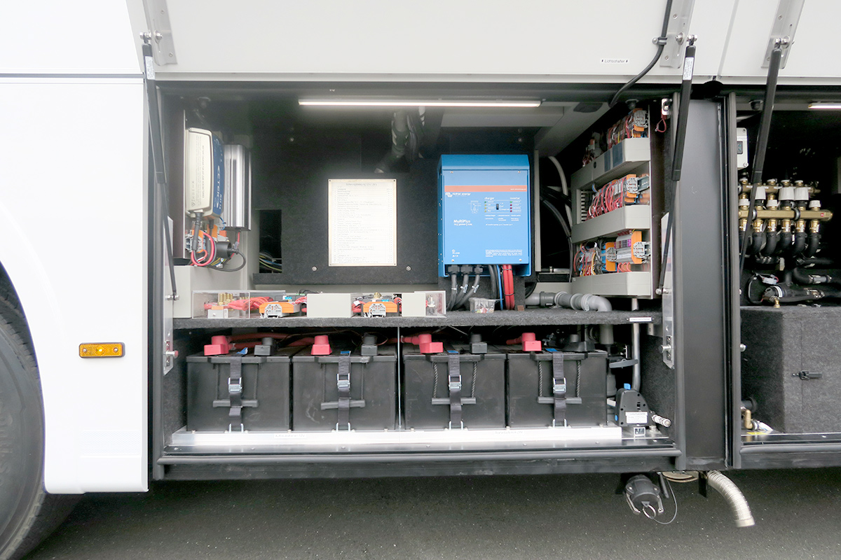 3104_3644_Versorgungszentrale-im-Arztmobil