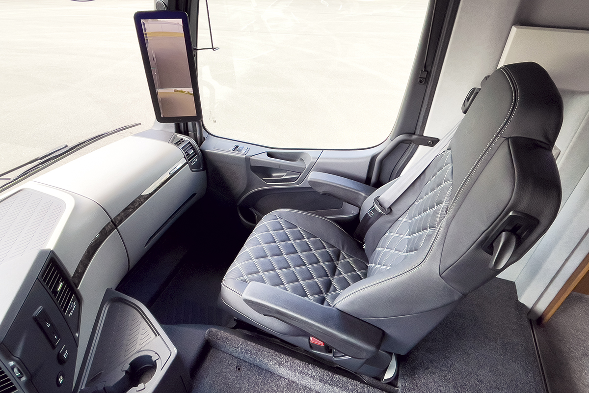 3174_347_Beifahrersitz_Trendline_Leder_Klima