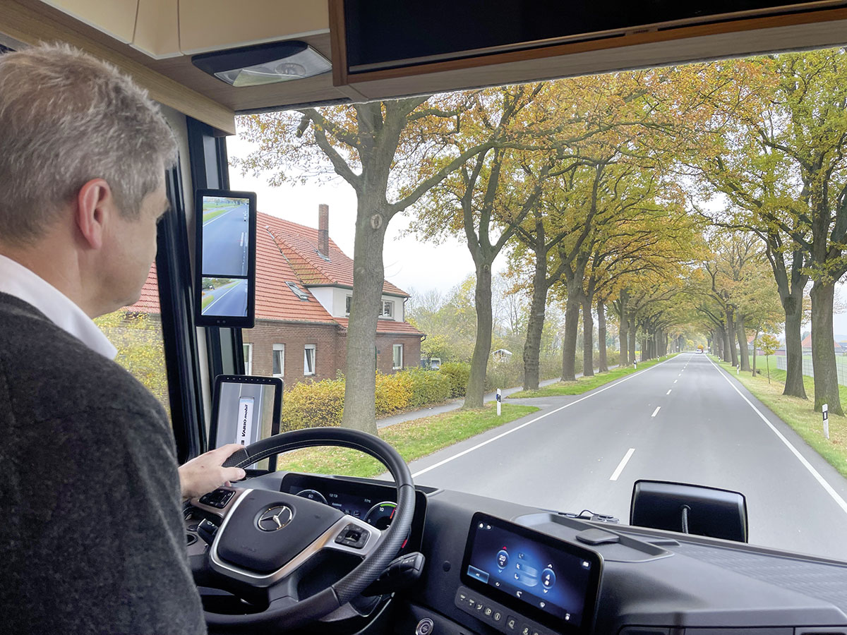 3154_0417_FM_Kameras-Cockpit