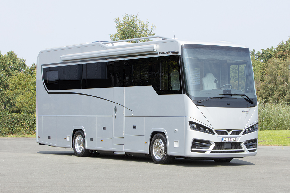 3208 60 VAR-739-Reisemobil-VARIO-Perfect-1000-Front-BFS-silber-metallic