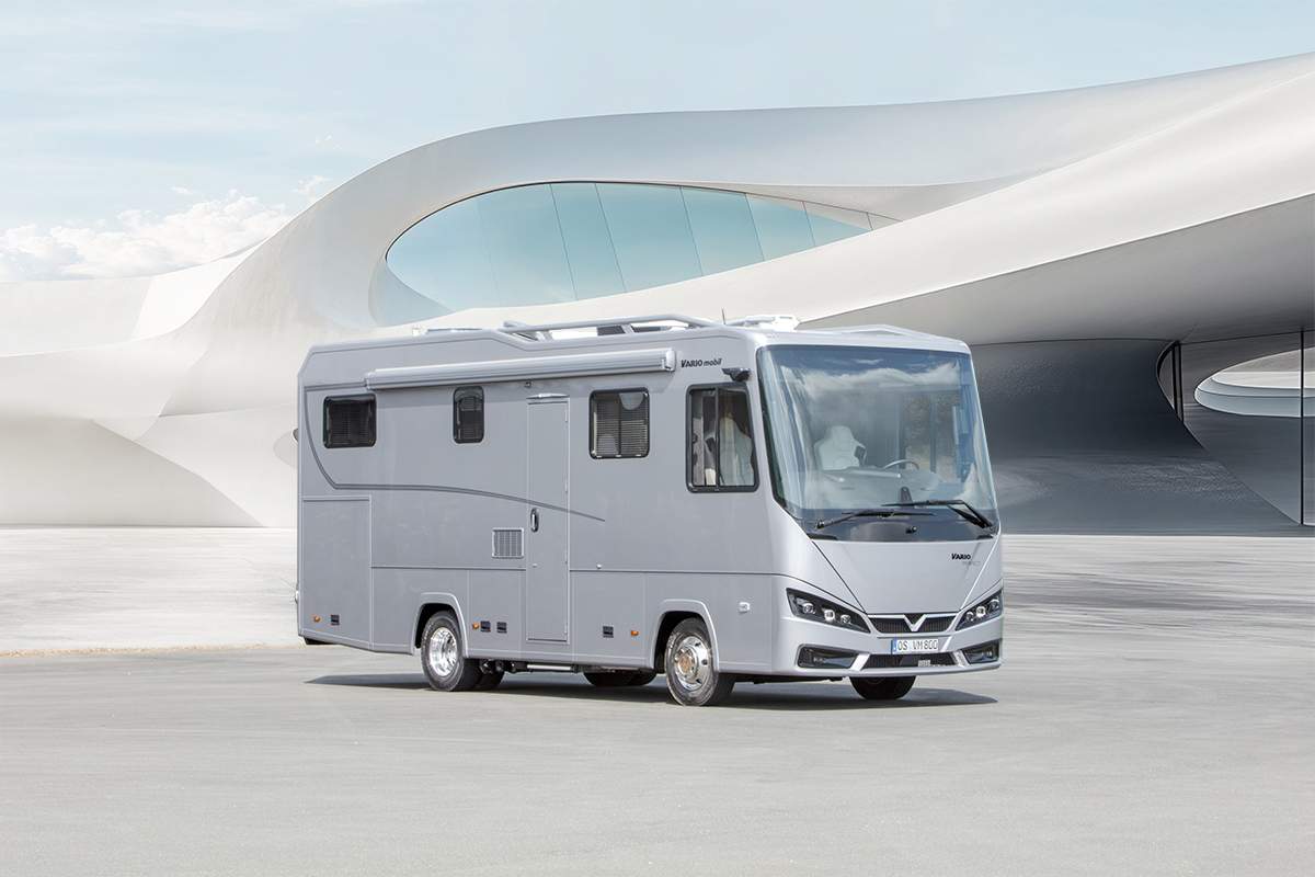 3226 00 VARIO-726-Perfect-800-MAN-TGL-Reisemobil-Front-BFS-VARIOline-silber