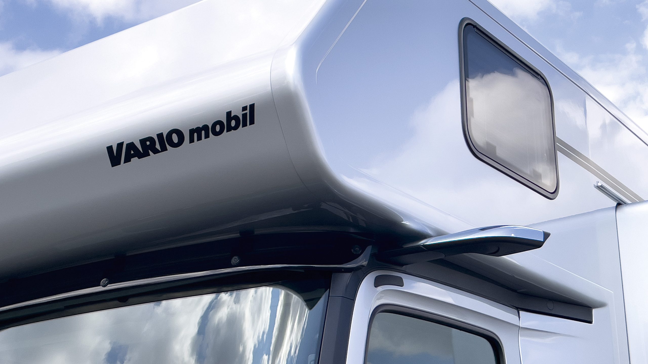 VARIO Alkoven 1050 – Mirrorcam Spiegelersatzsystem für mehr Sicherheit und modernes Design